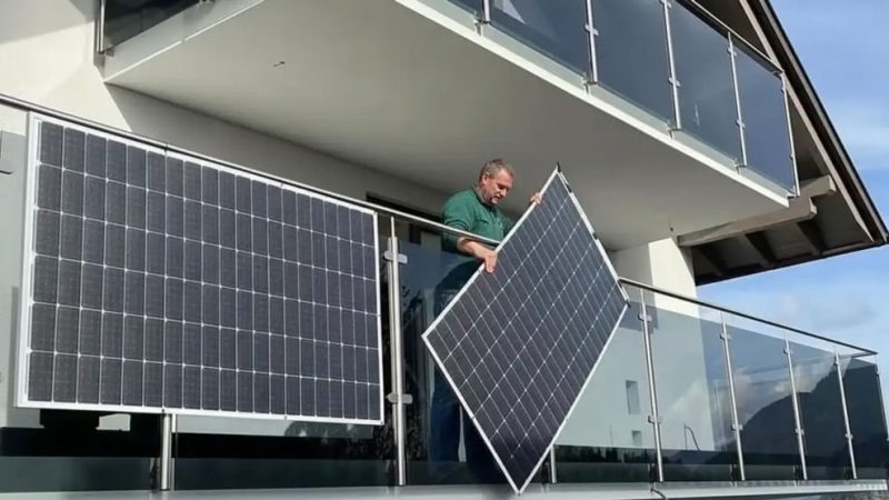 What is plug in solar